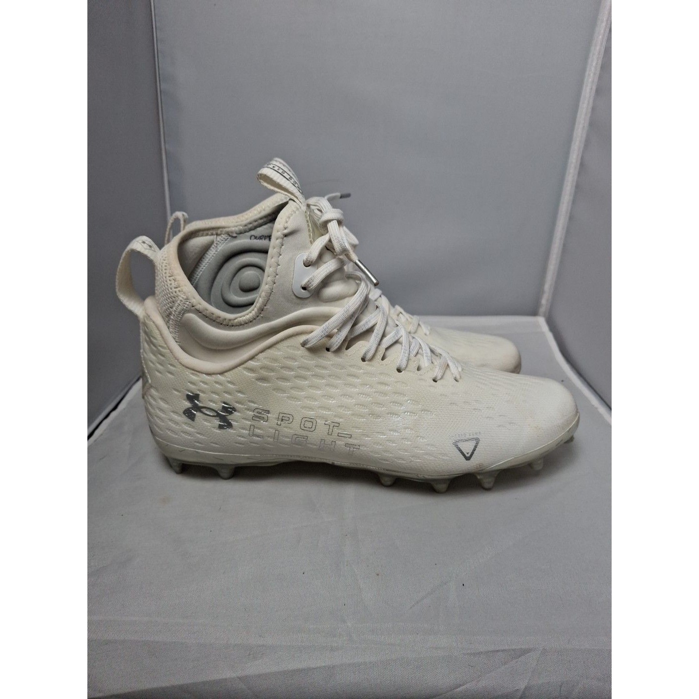 Under Armour Spotlight Mc Fotball Cleats White Silver Men's Size 9 (42.5)